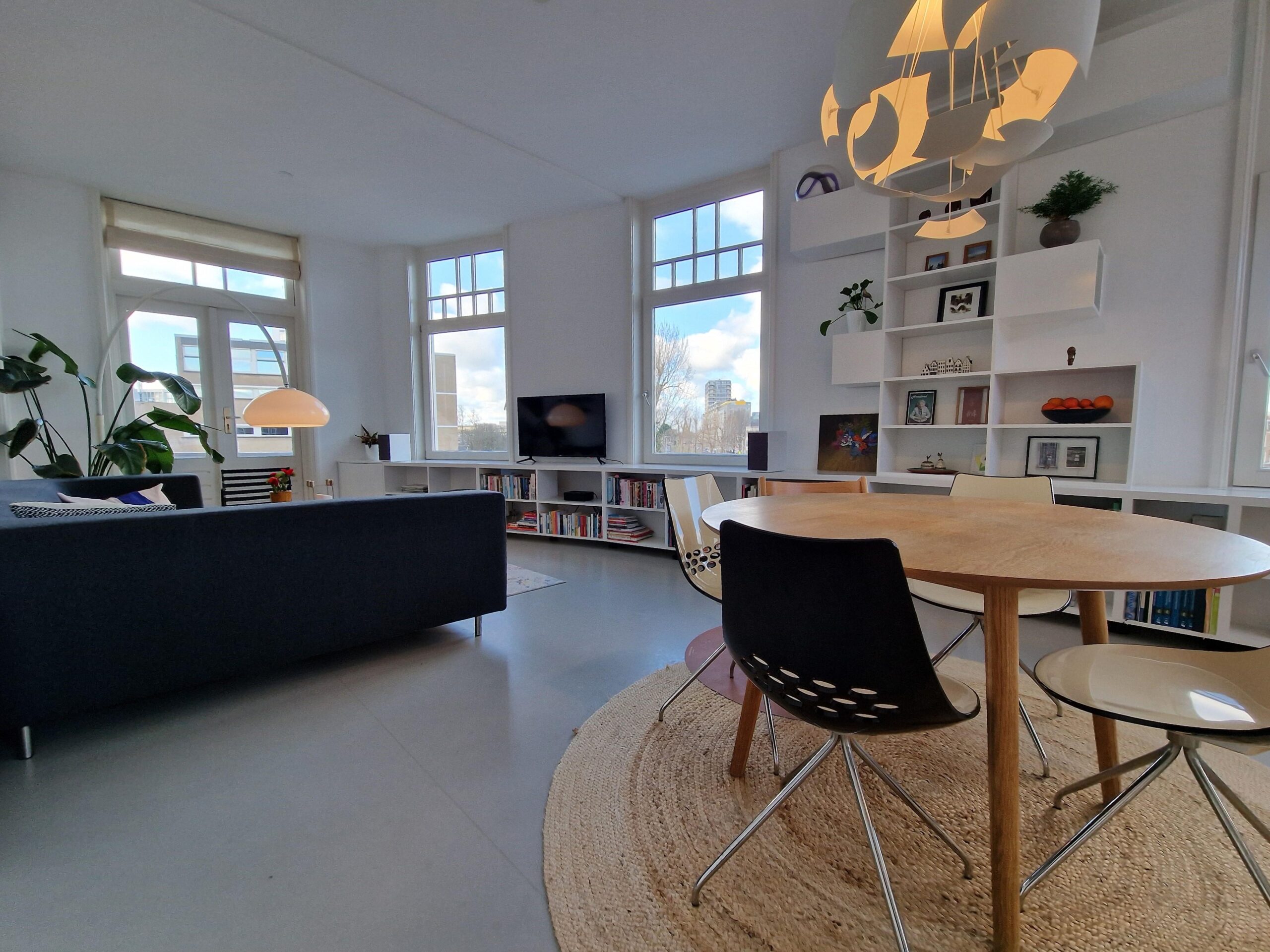 Woning aan de Groot Hertoginnelaan te Den Haag