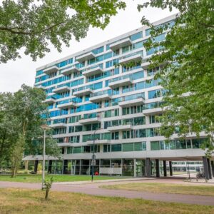 Woning aan de Jan van Zutphenstraat te Amsterdam