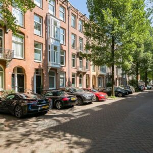 Woning aan de Johannes Verhulststraat te Amsterdam