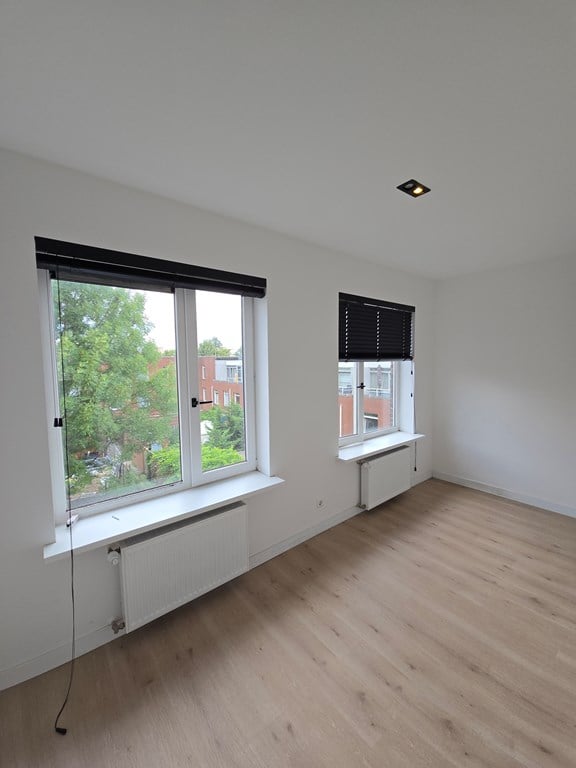 Woning aan de Kruizemuntstraat te Rotterdam