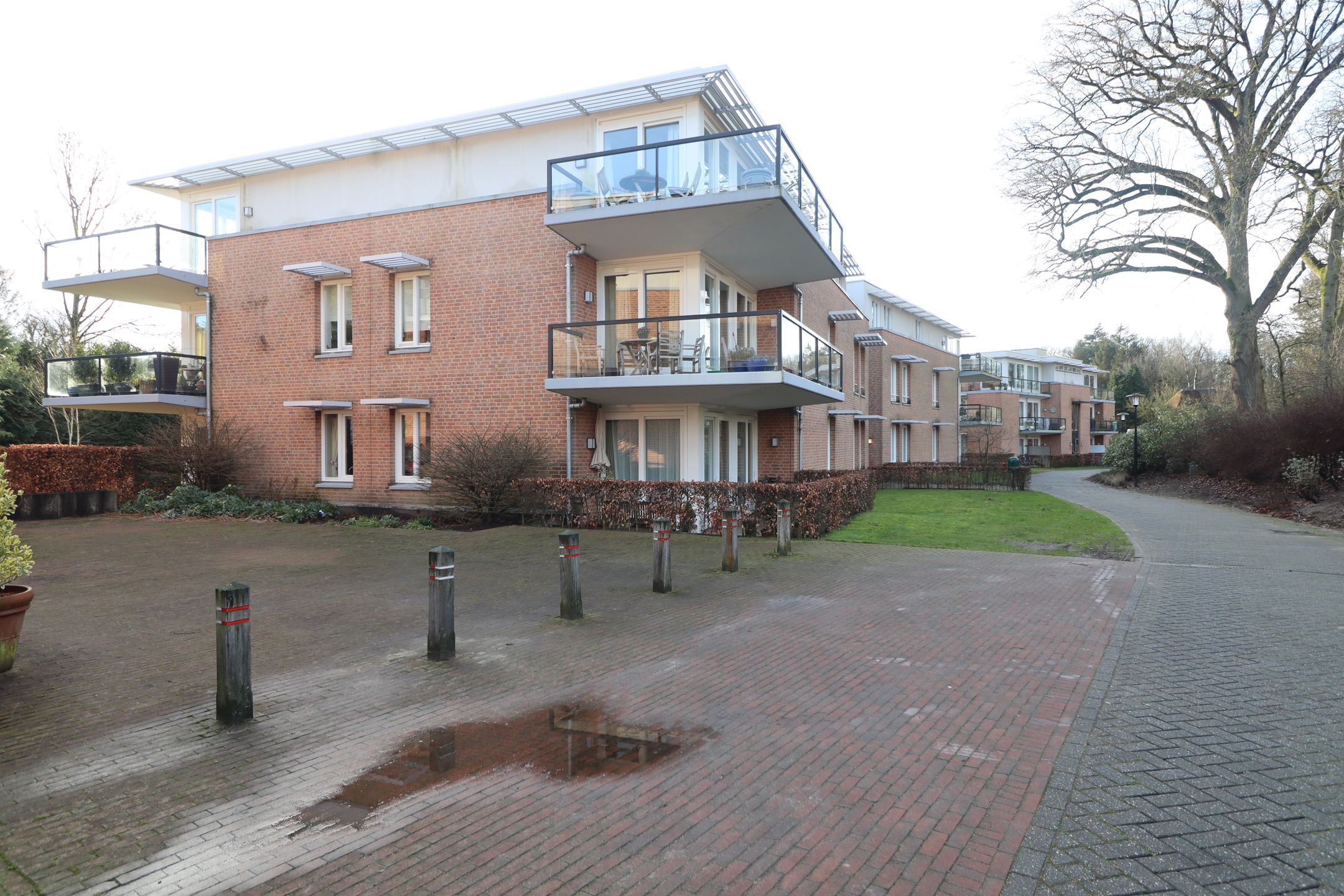 Woning aan de Naarderstraat te Laren