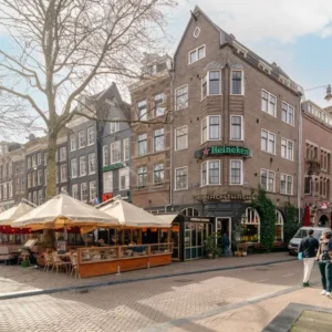 Woning aan de Thorbeckeplein te Amsterdam