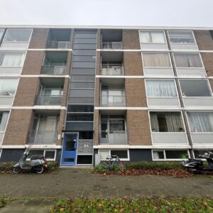Woning aan de Zwaardvegersgaarde te Den Haag