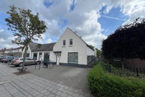 Woning aan de Dorpsstraat te Someren