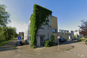 Woning aan de Maaseikstraat te Amsterdam