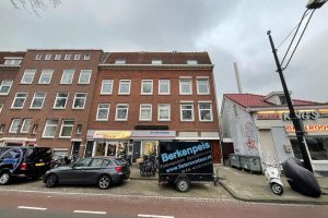 Woning aan de Dordtsestraatweg te Rotterdam
