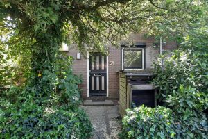 Woning aan de van der Helstpark te Muiderberg