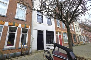 Woning aan de 2e Carnissestraat te Rotterdam