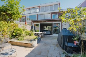 Woning aan de Bleijenbeek te Amsterdam