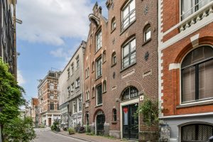 Woning aan de Buiten Vissersstraat te Amsterdam