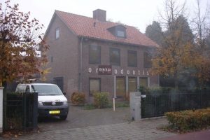 Woning aan de Burgemeester van Hooffln te Veldhoven