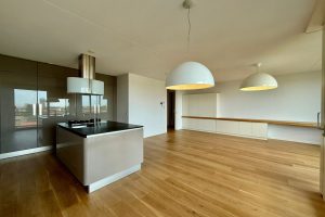 Woning aan de Chris Bennekerslaan te Rotterdam