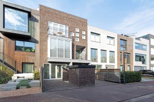 Woning aan de Chris van Abkoudestraat te Leiden