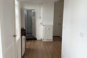 Woning aan de Cornelis van Vollenhovenstraat te Amsterdam