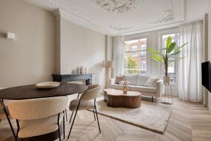 Woning aan de Derde Helmersstraat te Amsterdam