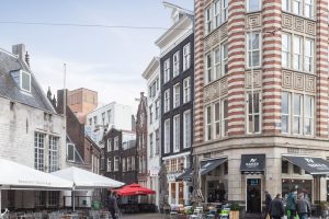 Woning aan de Eggertstraat te Amsterdam
