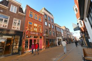Woning aan de Folkingestraat te Groningen