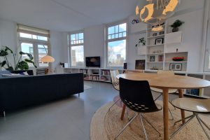 Woning aan de Groot Hertoginnelaan te Den Haag