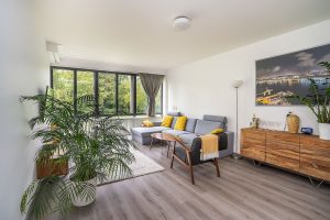 Woning aan de Het Laagt te Amsterdam