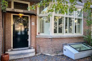 Woning aan de Hoofdweg te Amsterdam