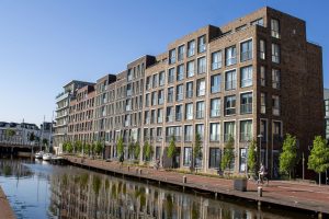 Woning aan de Houttuinen te Delft