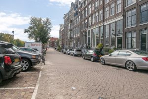Woning aan de Kalkmarkt te Amsterdam