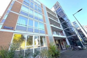 Woning aan de Kempenlaan te Amsterdam