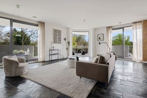 Woning aan de Koninginneweg te Bergen (NH)