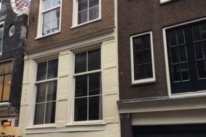 Woning aan de Korsjespoortsteeg te Amsterdam