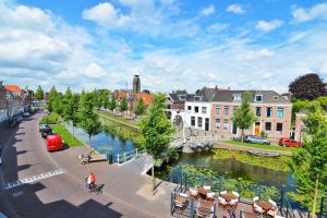 Woning aan de Kromme Elleboogsteeg te Weesp