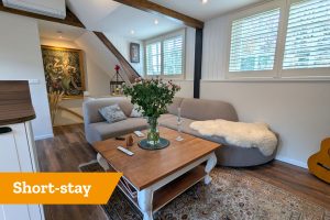 Woning aan de Laarderweg te Eemnes