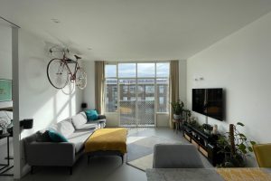 Woning aan de Louise de Colignystraat te Amsterdam