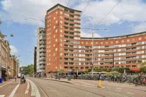 Woning aan de Marie Heinekenplein te Amsterdam
