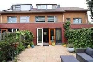 Woning aan de Mgr.dr. H. Poelslaan te Amstelveen