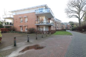 Woning aan de Naarderstraat te Laren