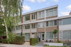Woning aan de Nederhoven te Amsterdam