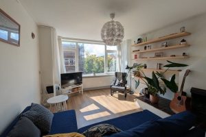 Woning aan de Orteliusstraat te Amsterdam