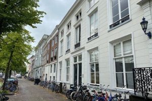 Woning aan de Oude Delft te Delft