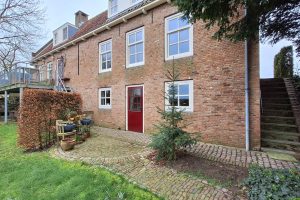 Woning aan de Oude Haven te Haarsteeg