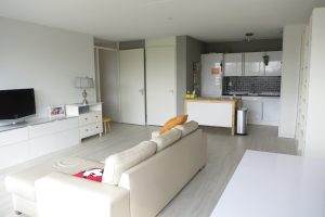 Woning aan de Pieter Calandlaan te Amsterdam