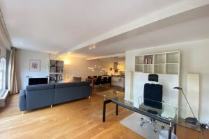Woning aan de Rapenburg te Amsterdam