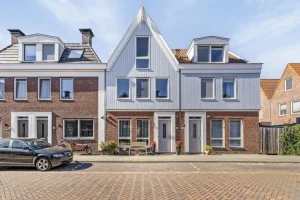 Woning aan de Regenboog te Landsmeer