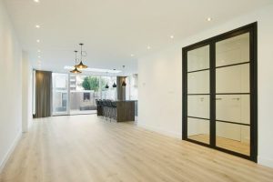Woning aan de Ruys de Beerenbroucklaan te Amstelveen
