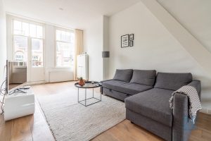 Woning aan de Van Ostadestraat te Amsterdam