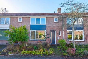 Woning aan de Van Trojenweg te Haren (GR)