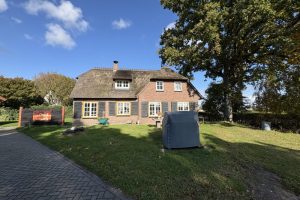 Woning aan de Vaste Belterweg te Belt-Schutsloot