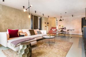 Woning aan de Warmoesstraat te Amsterdam