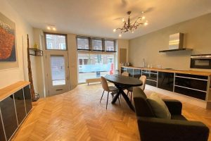 Woning aan de Warmondstraat te Amsterdam