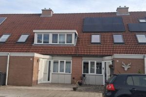 Woning aan de Wethouder Wierdelsstraat te Amsterdam