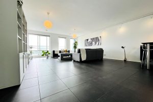 Woning aan de Wijnhaven te Rotterdam